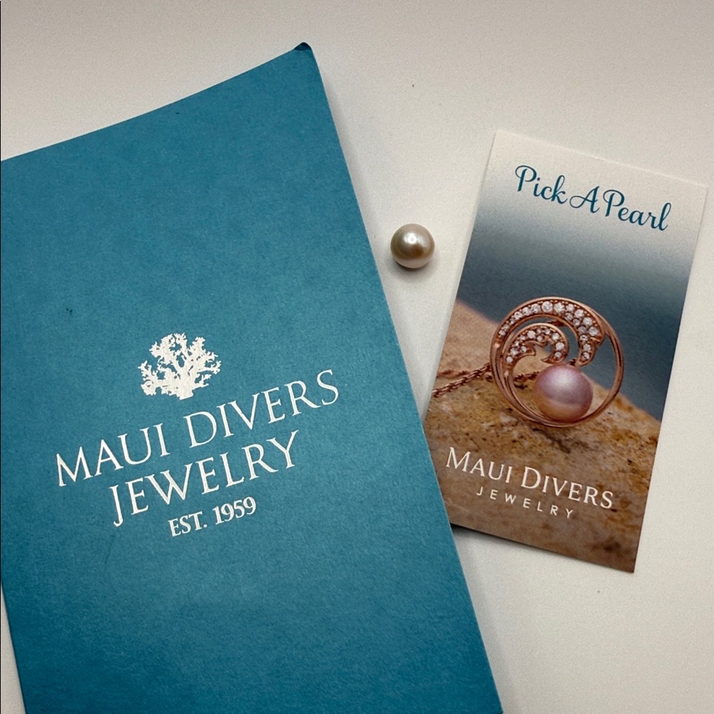 Maui divers jewelry Pick a Pearl beautiful, white pearl blue satin pouch 7.5 mm
